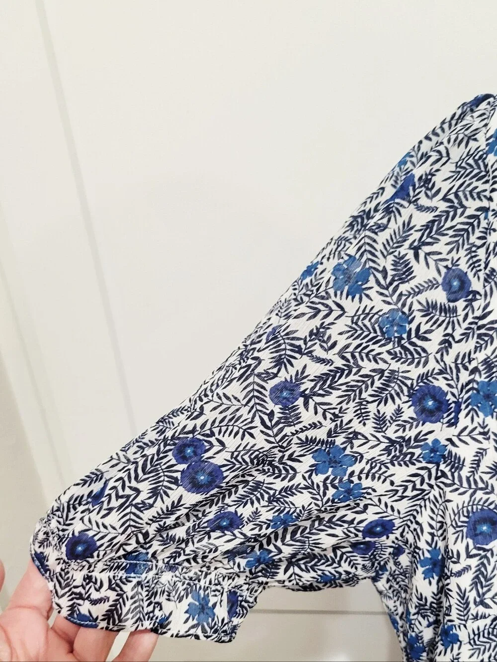 NWT J.Crew Short Sleeve Blue & White Floral Button-Up Peasant Blouse | Size XL
